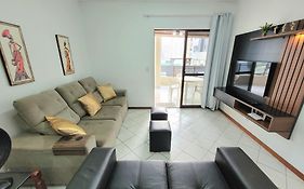 Apto 200 metros da praia 03 quartos com ar condicionado